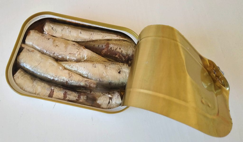 sardinky v olivovom oleji-pikantné PINHAIS 90g - rybacia pomazanka - rybacia pomazánka zo sardiniek - rybacia pomazanka sardinky - sardinky v olivovém oleji - baltické sardinky